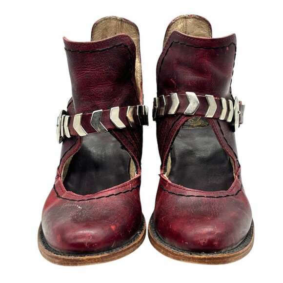 FREEBIRD BY STEVEN Blade Harness Ankle Bootie 6 Western Belt Burgundy Distressed - Picture 4 of 12